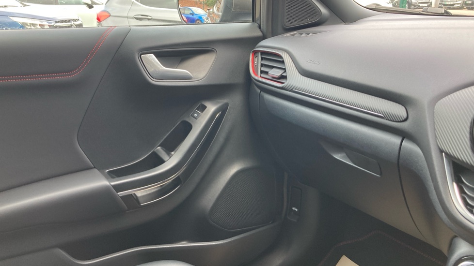 Ford Puma 1.0 EcoBoost Hybrid mHEV ST-Line X 5dr Petrol Hatchback - Image 38