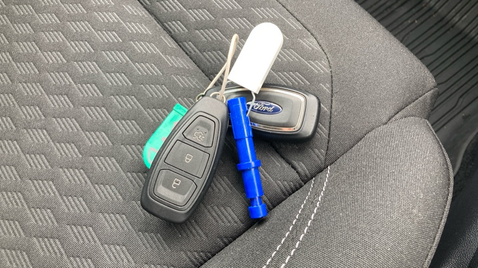 Ford Fiesta 1.0 EcoBoost Titanium 5dr Petrol Hatchback - Image 20