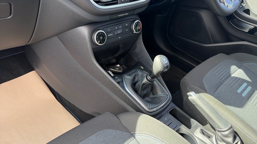 Ford Fiesta 1.0 EcoBoost Active 5dr Petrol Hatchback - Image 13