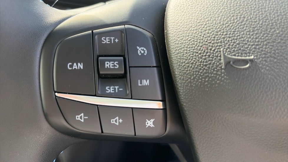Ford Fiesta 1.0 EcoBoost Active 5dr Petrol Hatchback - Image 21