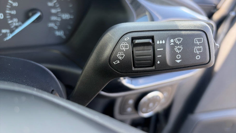 Ford Fiesta 1.0 EcoBoost Active 5dr Petrol Hatchback - Image 23