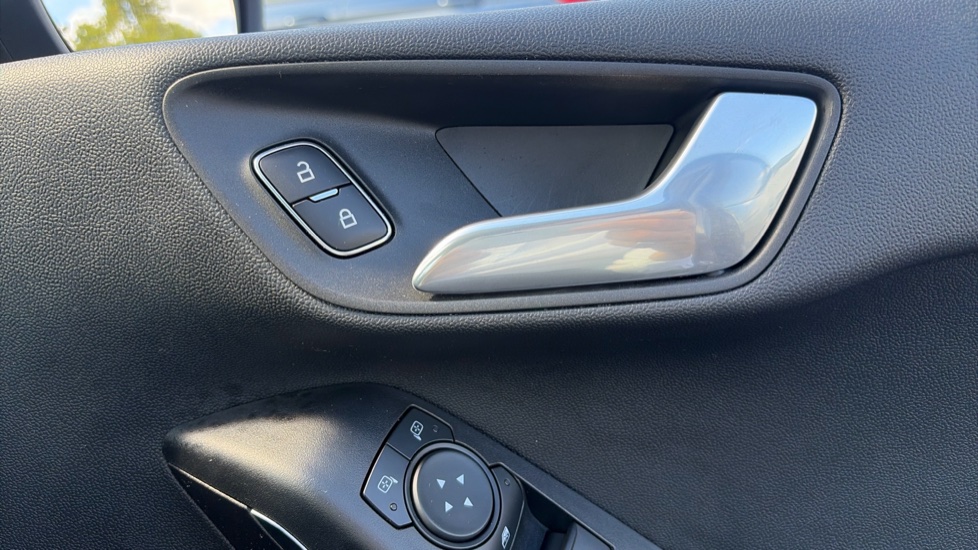 Ford Fiesta 1.0 EcoBoost Active 5dr Petrol Hatchback - Image 34