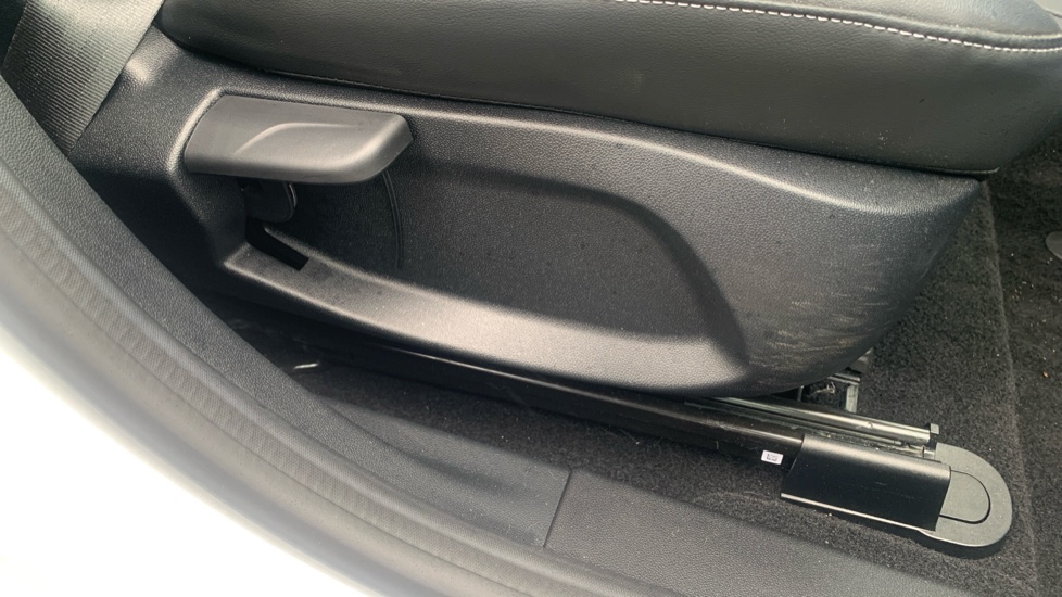 Ford Fiesta 1.0 EcoBoost Hbd mHEV 125 Titanium X 5dr Petrol Hatchback - Image 39