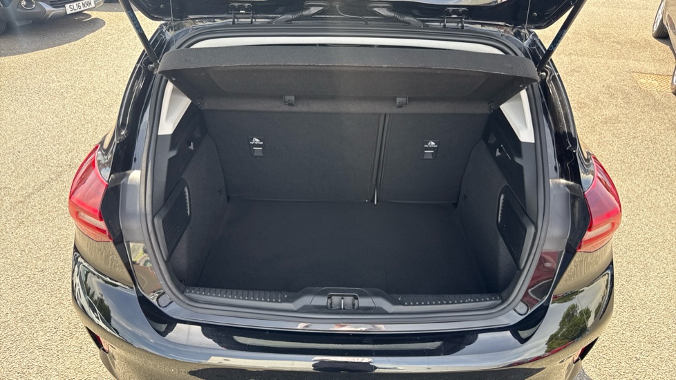 Ford Focus 1.0 EcoBoost Titanium 5dr Petrol Hatchback - Image 4