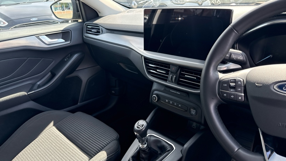 Ford Focus 1.0 EcoBoost Titanium 5dr Petrol Hatchback - Image 14