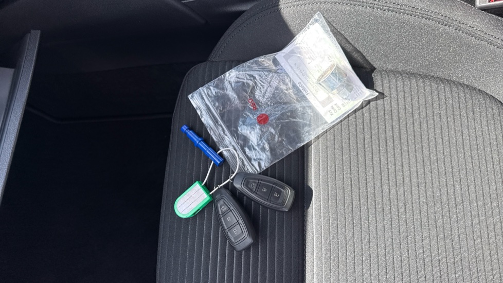 Ford Focus 1.0 EcoBoost Titanium 5dr Petrol Hatchback - Image 19