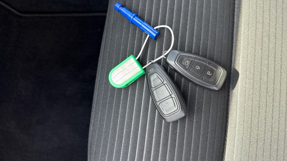 Ford Focus 1.0 EcoBoost Titanium 5dr Petrol Hatchback - Image 20