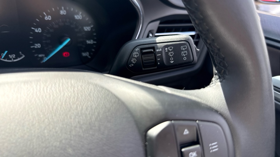 Ford Focus 1.0 EcoBoost Titanium 5dr Petrol Hatchback - Image 31