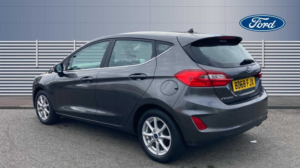 Ford Fiesta 1.0 EcoBoost Zetec 5dr Petrol Hatchback - Image 2