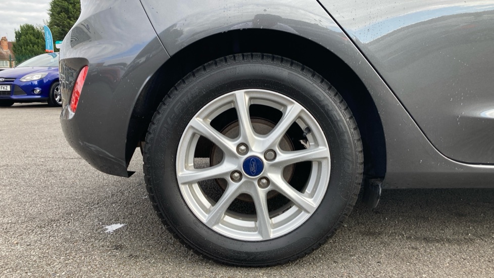 Ford Fiesta 1.0 EcoBoost Zetec 5dr Petrol Hatchback - Image 7