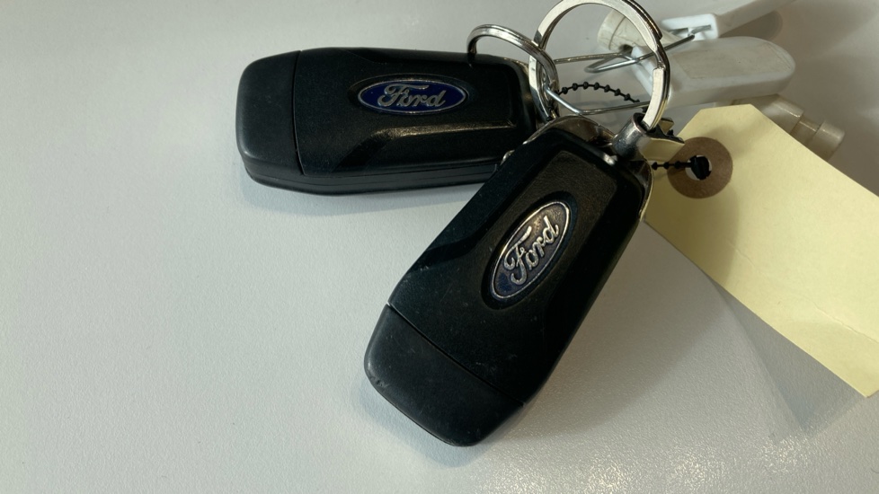 Ford Fiesta 1.0 EcoBoost Zetec 5dr Petrol Hatchback - Image 19