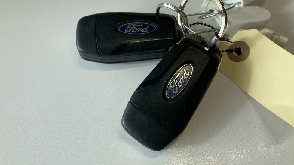 Ford Fiesta 1.0 EcoBoost Zetec 5dr Petrol Hatchback - Image 20