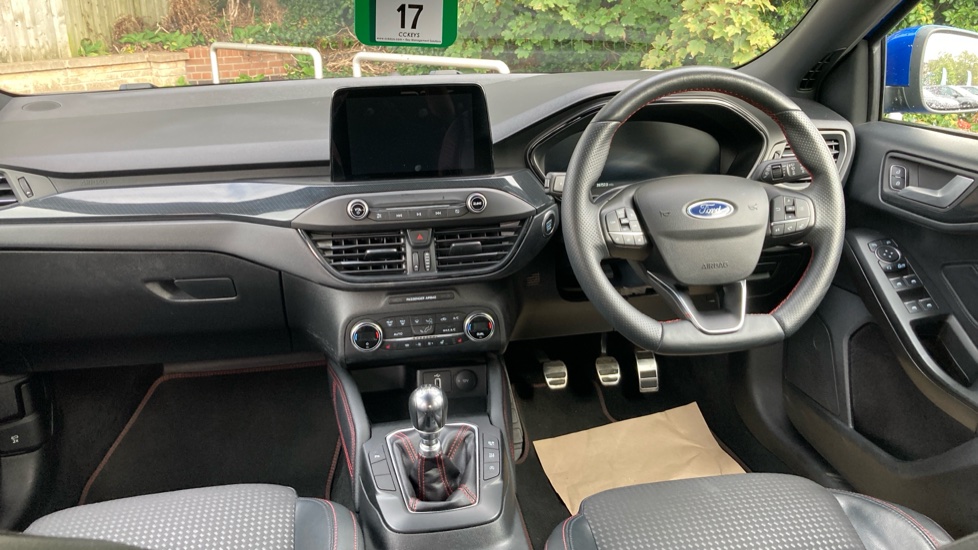 Ford Focus 1.0 EcoBoost Hybrid mHEV 125 ST-Line X Edition 5dr Petrol Hatchback - Image 10