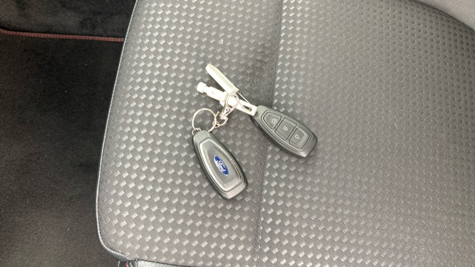 Ford Focus 1.0 EcoBoost Hybrid mHEV 125 ST-Line X Edition 5dr Petrol Hatchback - Image 20