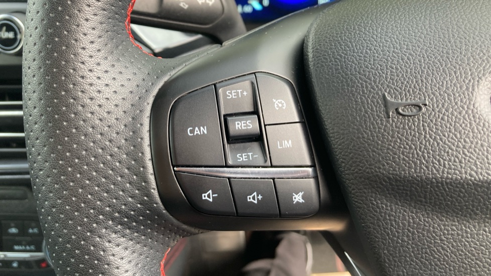 Ford Focus 1.0 EcoBoost Hybrid mHEV 125 ST-Line X Edition 5dr Petrol Hatchback - Image 28