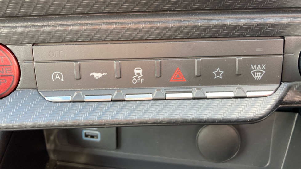 Ford Mustang 5.0 V8 Dark Horse 2dr Petrol Coupe - Image 32
