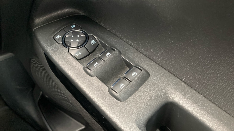 Ford EcoSport 1.0 EcoBoost 125 ST-Line 5dr Petrol Hatchback - Image 32