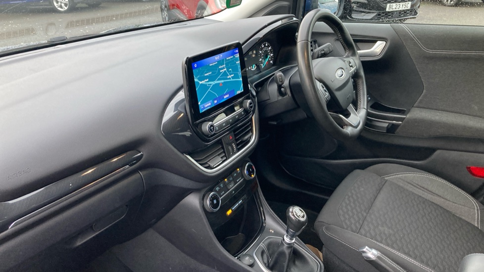 Ford Puma 1.0 EcoBoost Hybrid mHEV Titanium 5dr Petrol Hatchback - Image 9