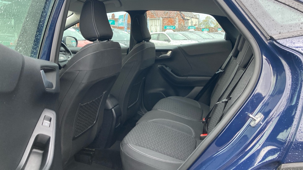 Ford Puma 1.0 EcoBoost Hybrid mHEV Titanium 5dr Petrol Hatchback - Image 16