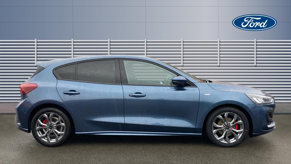 Ford Focus 1.0 EcoBoost ST-Line 5dr Petrol Hatchback - Image 5