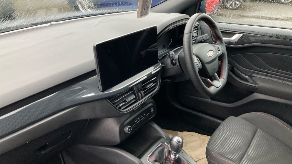 Ford Focus 1.0 EcoBoost ST-Line 5dr Petrol Hatchback - Image 9