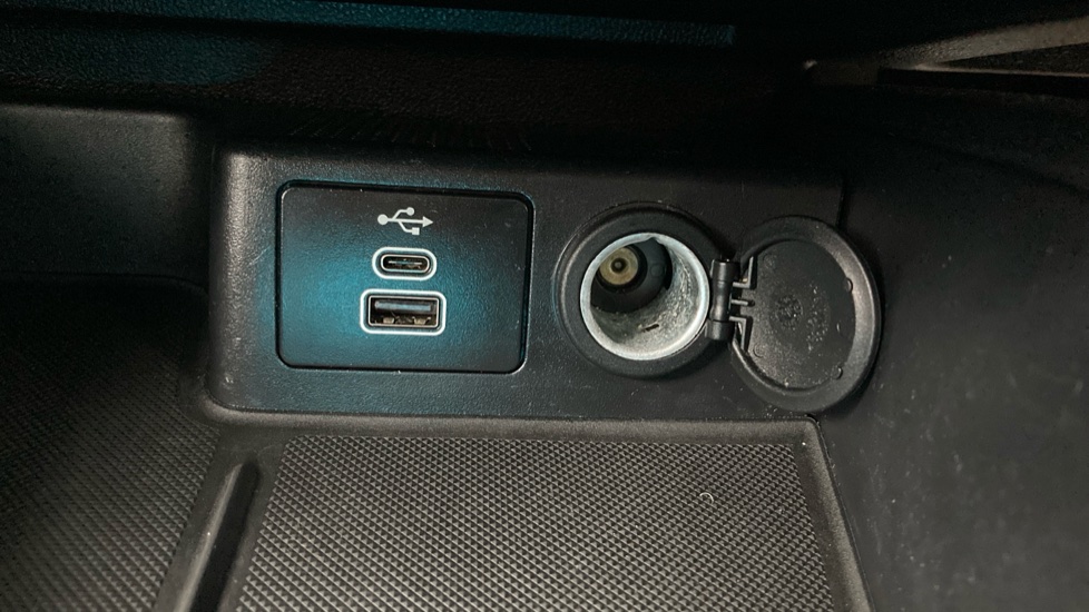 Ford Focus 1.0 EcoBoost ST-Line 5dr Petrol Hatchback - Image 30