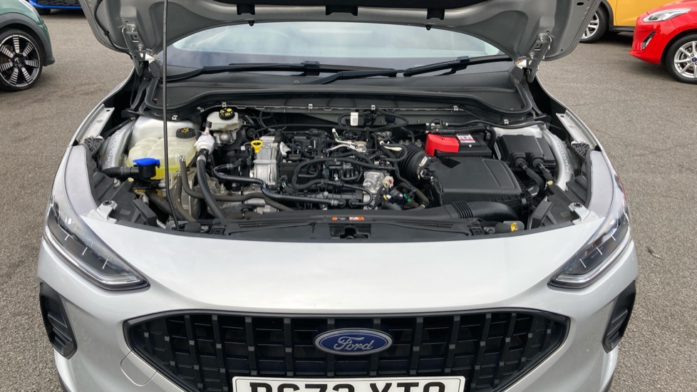 Ford Focus 1.0 EcoBoost Active 5dr Petrol Hatchback - Image 8