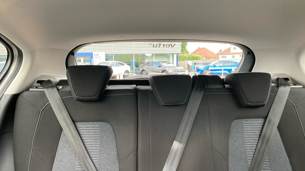 Ford Focus 1.0 EcoBoost Active 5dr Petrol Hatchback - Image 15