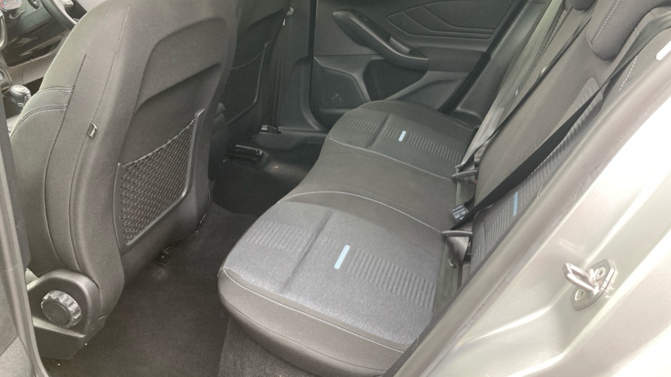 Ford Focus 1.0 EcoBoost Active 5dr Petrol Hatchback - Image 16