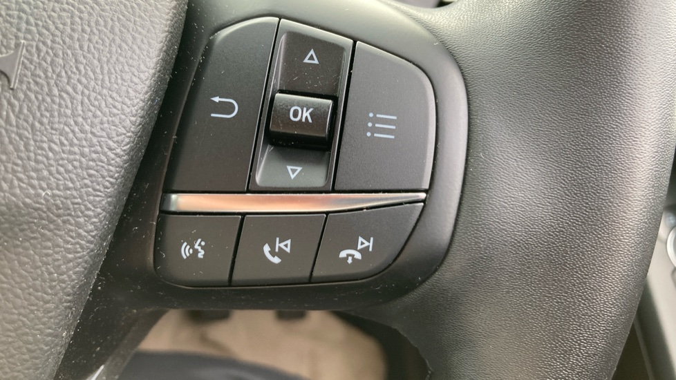 Ford Focus 1.0 EcoBoost Active 5dr Petrol Hatchback - Image 24