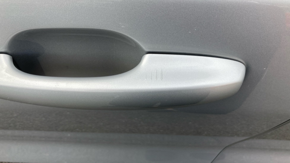 Ford Focus 1.0 EcoBoost Active 5dr Petrol Hatchback - Image 35