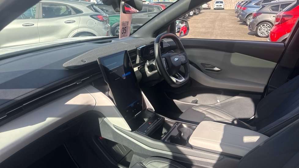 Ford Explorer 250kW Premium 79kWh AWD 5dr Auto Electric Estate - Image 9