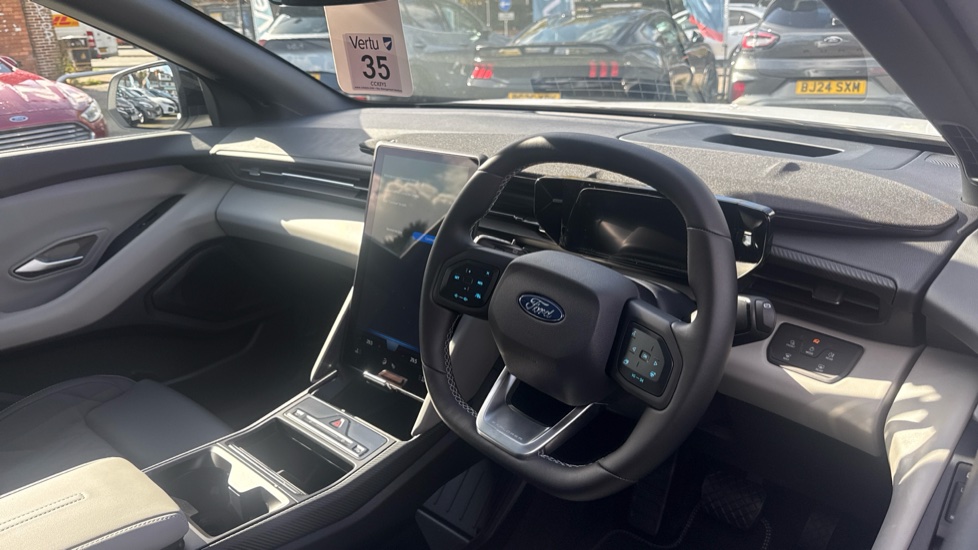 Ford Explorer 250kW Premium 79kWh AWD 5dr Auto Electric Estate - Image 11
