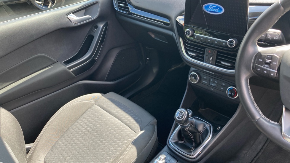 Ford Fiesta 1.1 Zetec 3dr Petrol Hatchback - Image 14