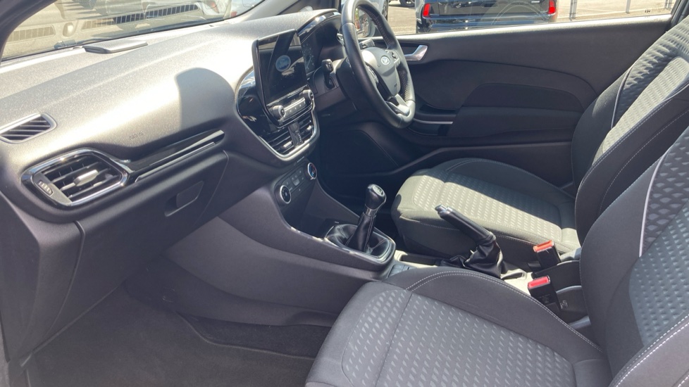 Ford Fiesta 1.1 Zetec 3dr Petrol Hatchback - Image 42