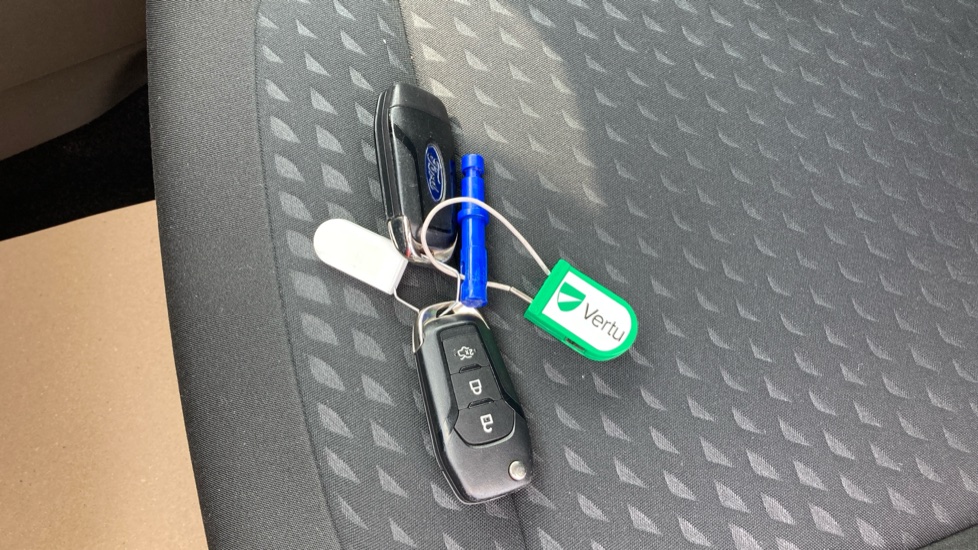 Ford Fiesta 1.0 EcoBoost Zetec 5dr Petrol Hatchback - Image 20