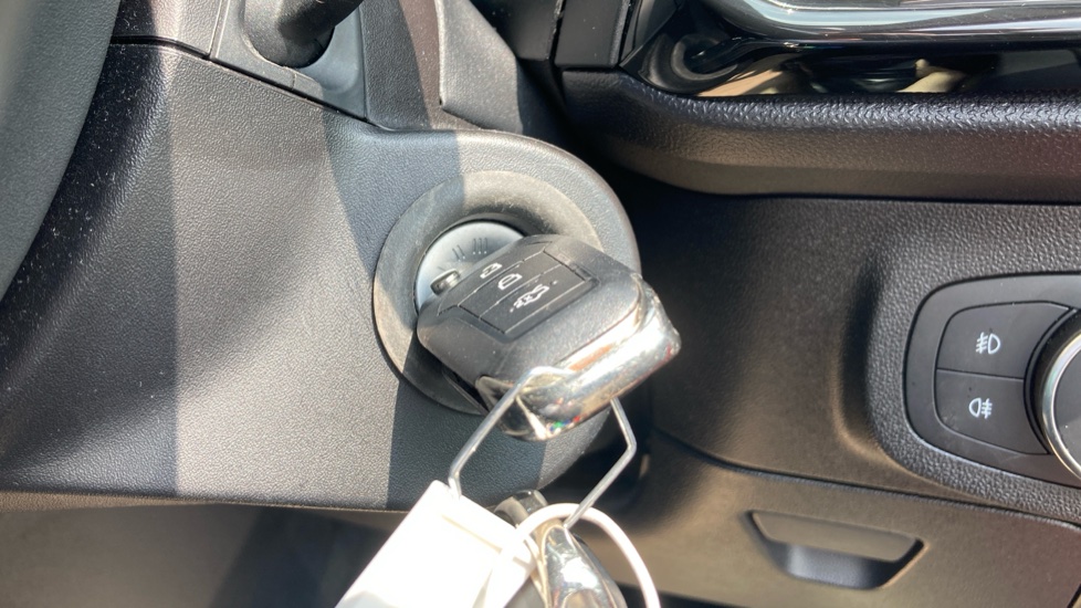 Ford Fiesta 1.0 EcoBoost Zetec 5dr Petrol Hatchback - Image 26