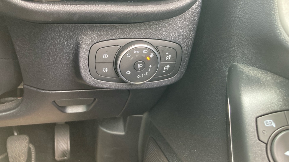 Ford Fiesta 1.0 EcoBoost Titanium 5dr Petrol Hatchback - Image 24