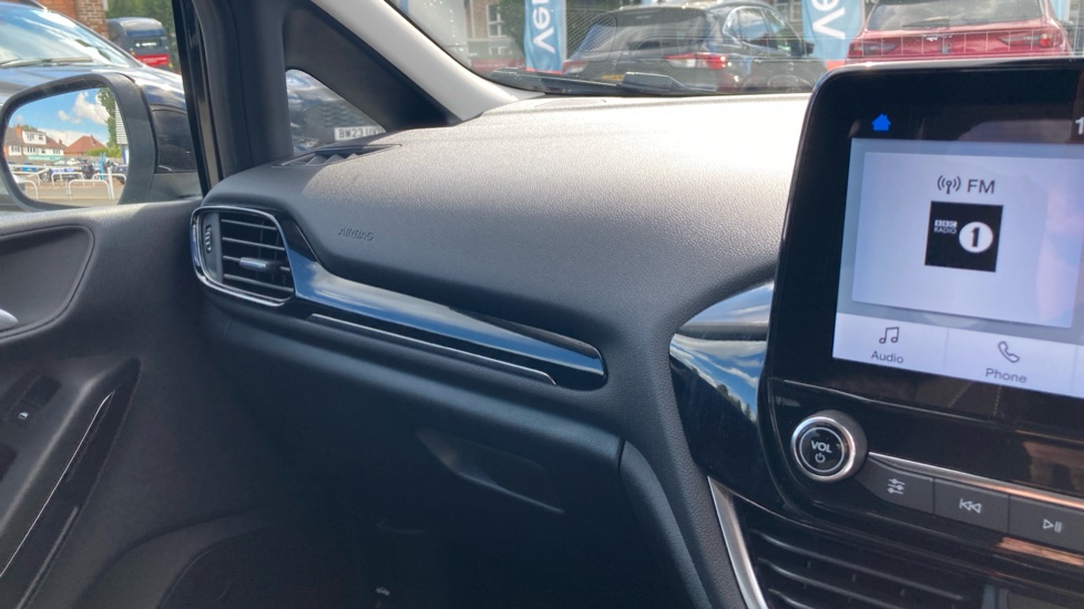 Ford Fiesta 1.0 EcoBoost Titanium 5dr Petrol Hatchback - Image 14