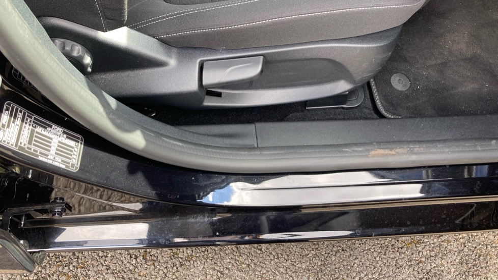 Ford Fiesta 1.0 EcoBoost Titanium 5dr Petrol Hatchback - Image 29