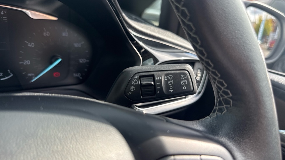 Ford Fiesta 1.0 EcoBoost Titanium 5dr Petrol Hatchback - Image 32