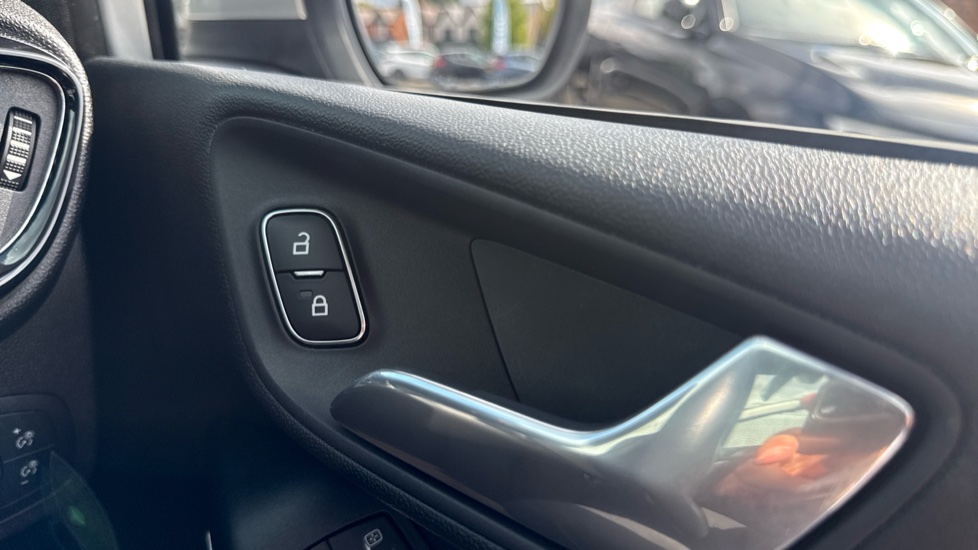 Ford Fiesta 1.0 EcoBoost Titanium 5dr Petrol Hatchback - Image 33