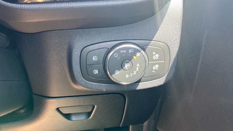 Ford Fiesta 1.1 Trend 5dr Petrol Hatchback - Image 23