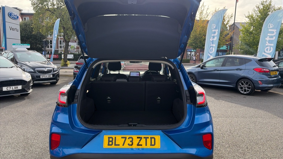 Ford Puma 1.0 EcoBoost Hybrid mHEV Titanium 5dr Petrol Hatchback - Image 4