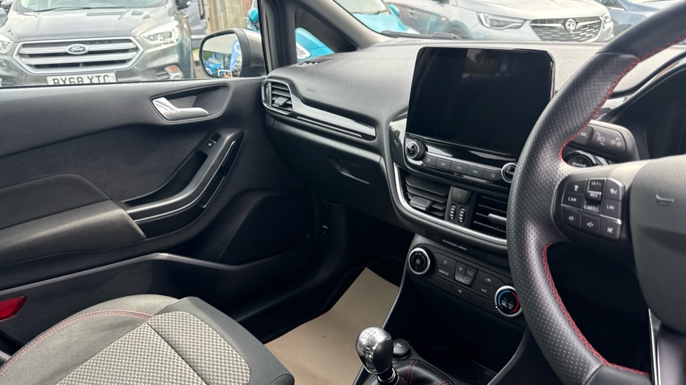 Ford Fiesta 1.0 EcoBoost Hybrid mHEV 125 ST-Line Edition 5dr Petrol Hatchback - Image 14