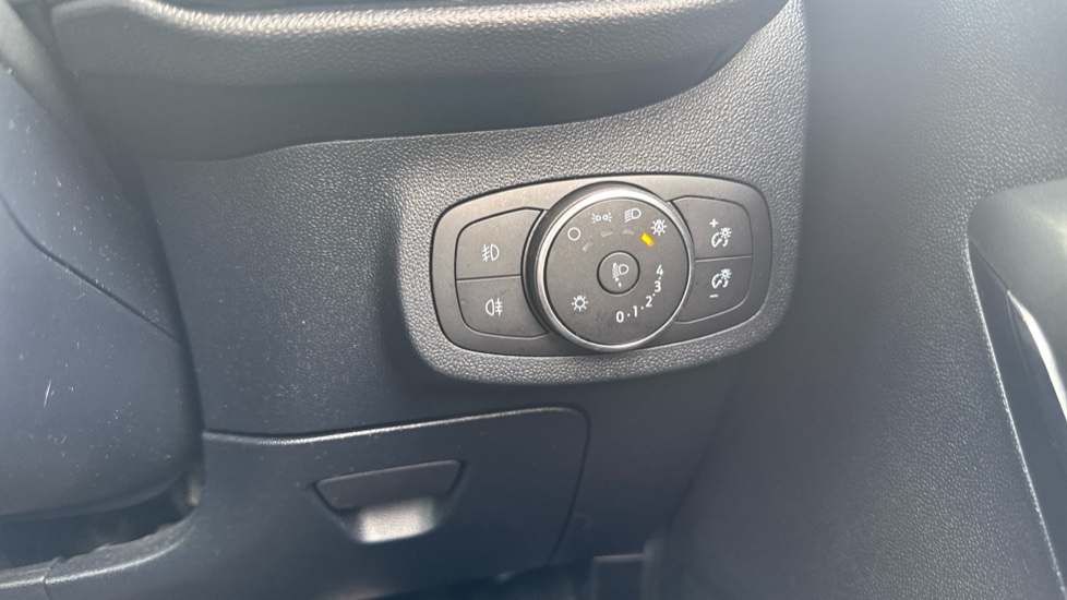 Ford Fiesta 1.0 EcoBoost Hybrid mHEV 125 ST-Line Edition 5dr Petrol Hatchback - Image 35
