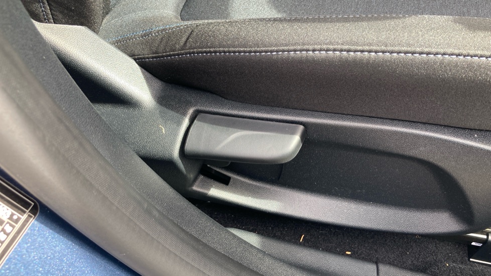 Ford Fiesta 1.0 EcoBoost Active 5dr Petrol Hatchback - Image 23