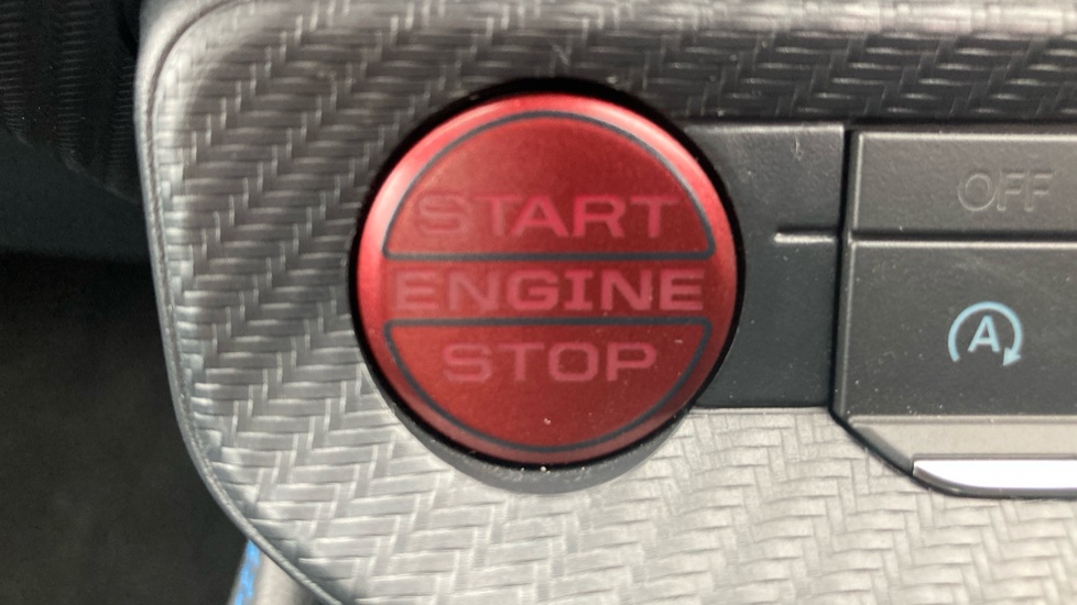 Ford Mustang 5.0 V8 Dark Horse 2dr Petrol Coupe - Image 38