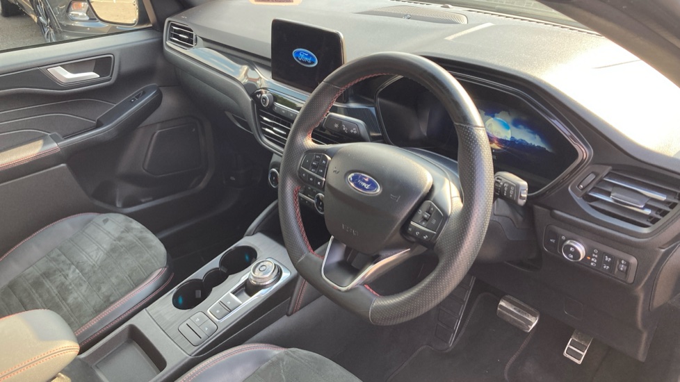 Ford Kuga 2.5 FHEV ST-Line X Edition 5dr CVT Hybrid Estate - Image 11