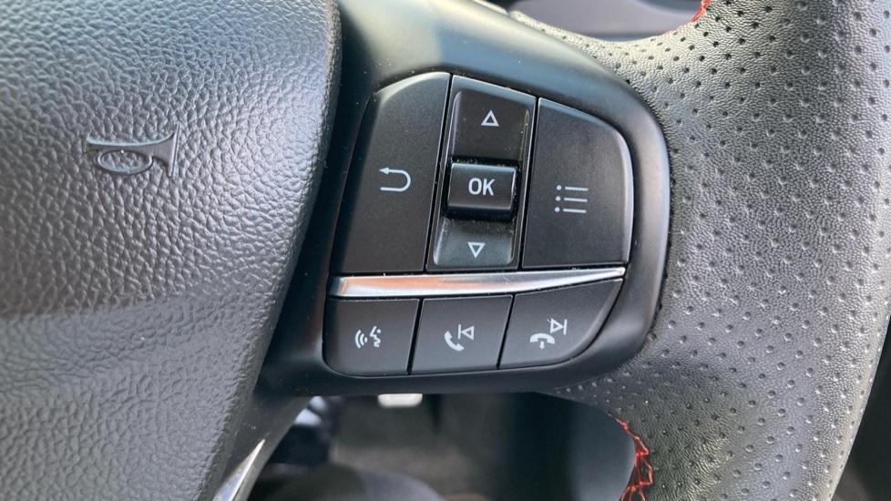 Ford Kuga 2.5 FHEV ST-Line X Edition 5dr CVT Hybrid Estate - Image 26